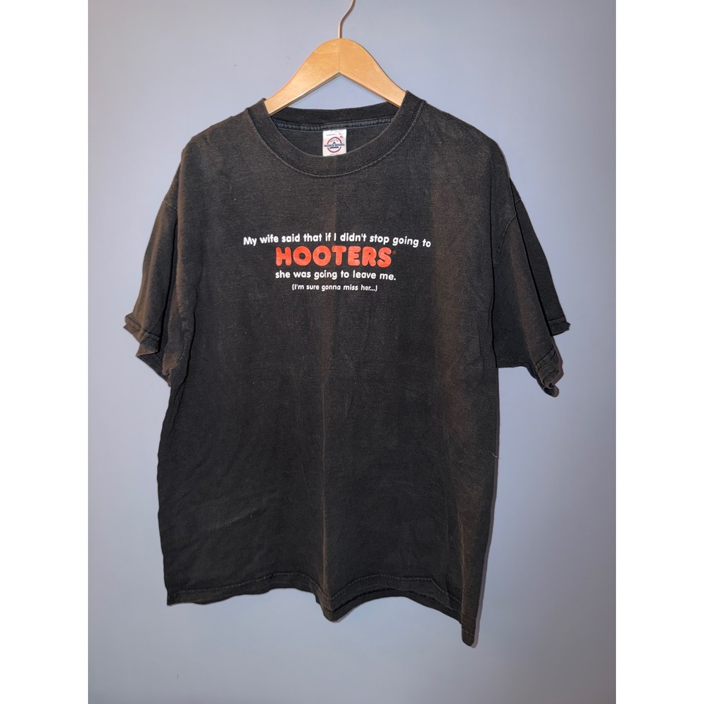 Vintage Hooters Funny Graphic T-Shirt‎ Mens XL Delta Magnum Weight Faded Black